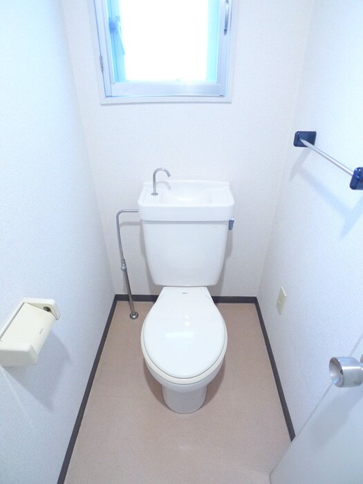 物件内観写真12　(トイレ)