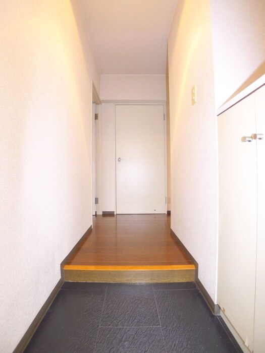 物件内観写真14　(玄関)