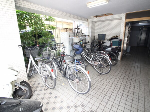 駐輪場