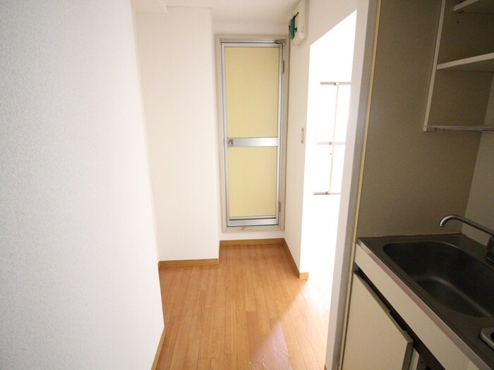 物件内観写真21　(廊下)