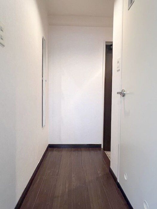 物件内観写真17　(廊下)