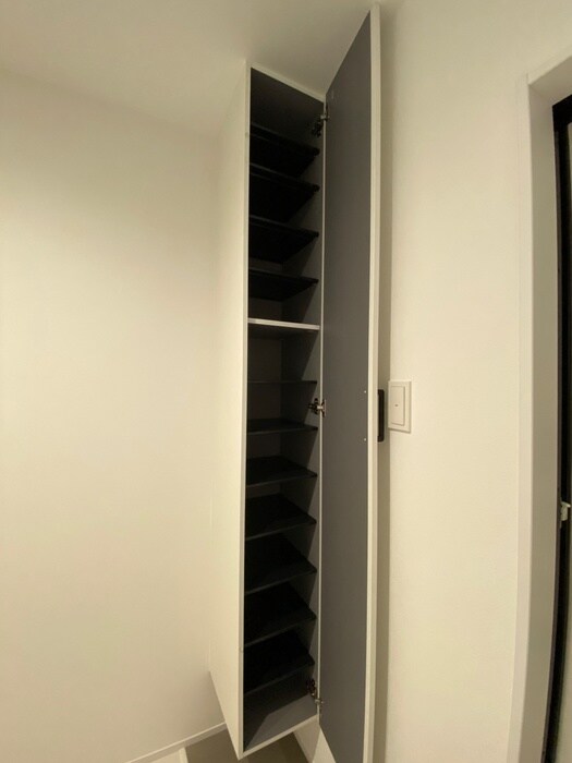 物件内観写真11　(靴箱)