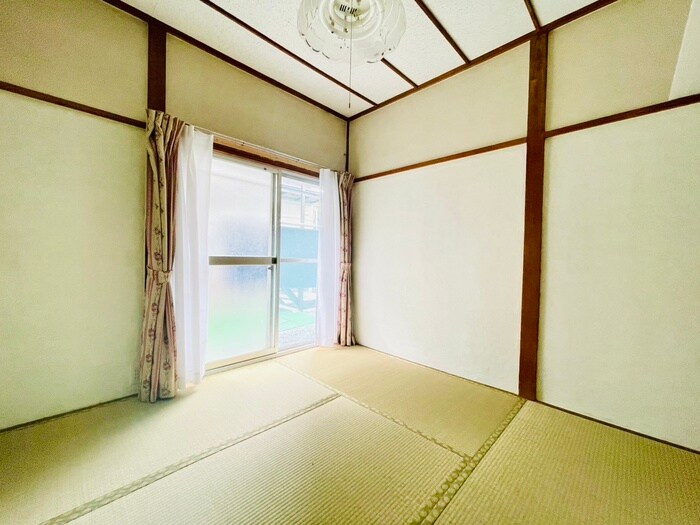 物件内観写真8　(居室)