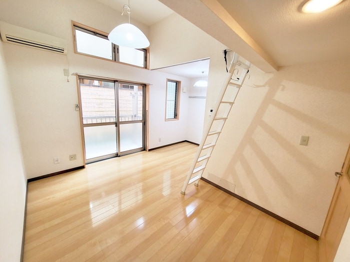 物件内観写真7　(居室)