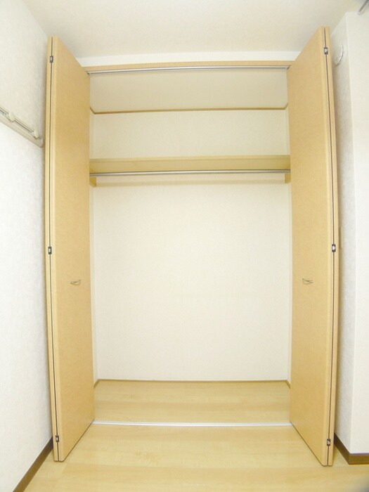 物件内観写真11　(収納)