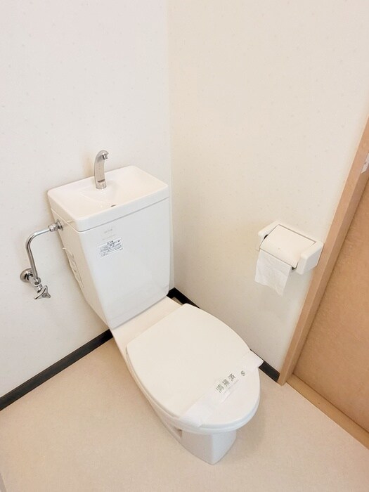 物件内観写真14　(トイレ)