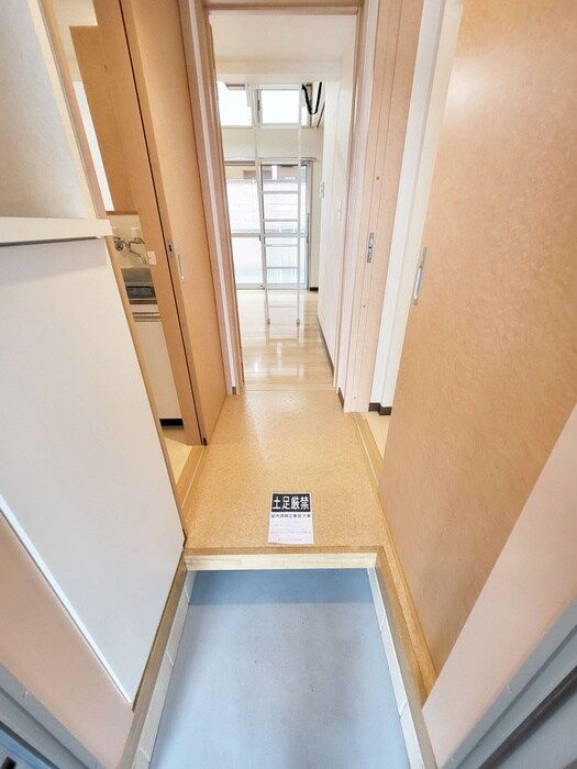 物件内観写真17　(廊下)