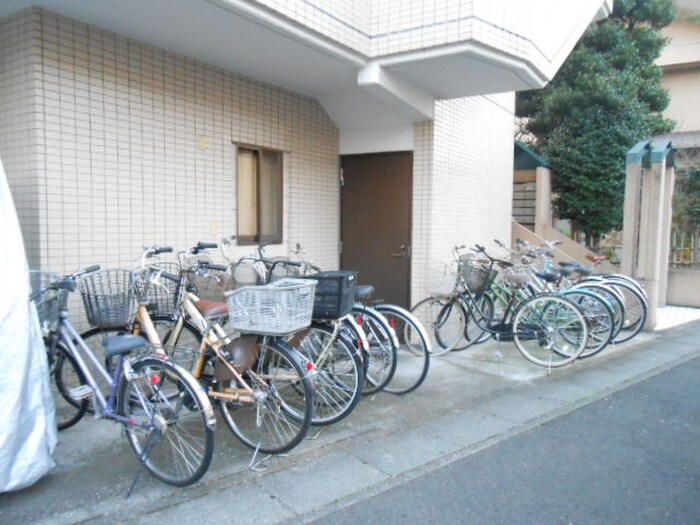 物件外観写真5　(駐輪場)