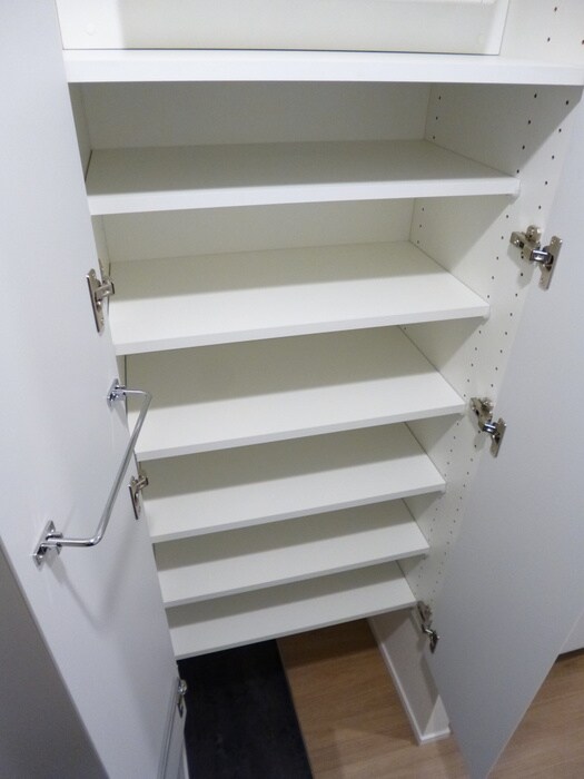 物件内観写真12　(靴箱)