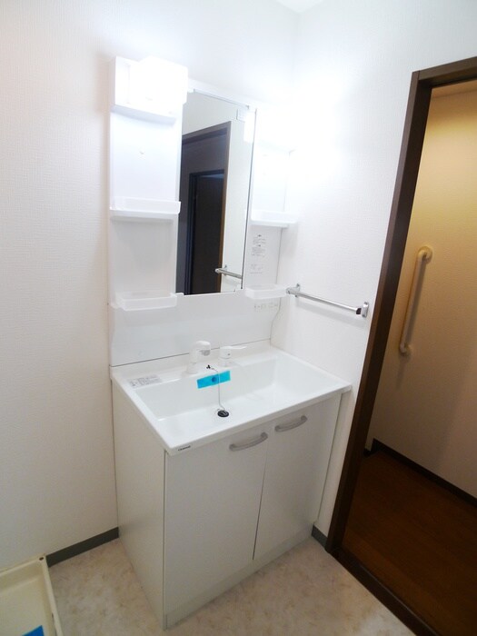 物件内観写真9　(洗面)