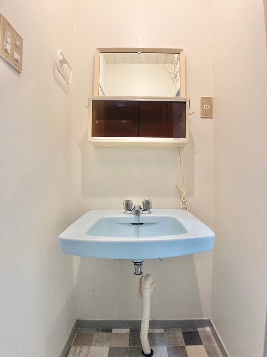 物件内観写真12　(洗面)