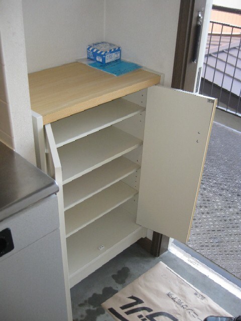 物件内観写真8　(玄関)