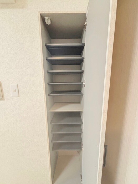 物件内観写真14　(靴箱)