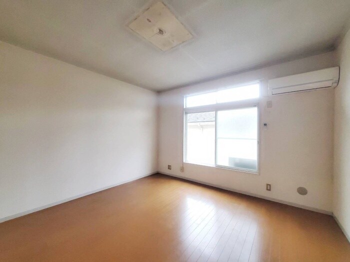 物件内観写真6　(居室)