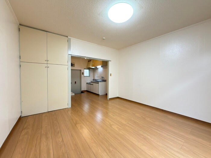 物件内観写真7　(居室)