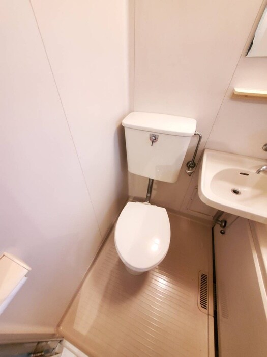 物件内観写真11　(トイレ)