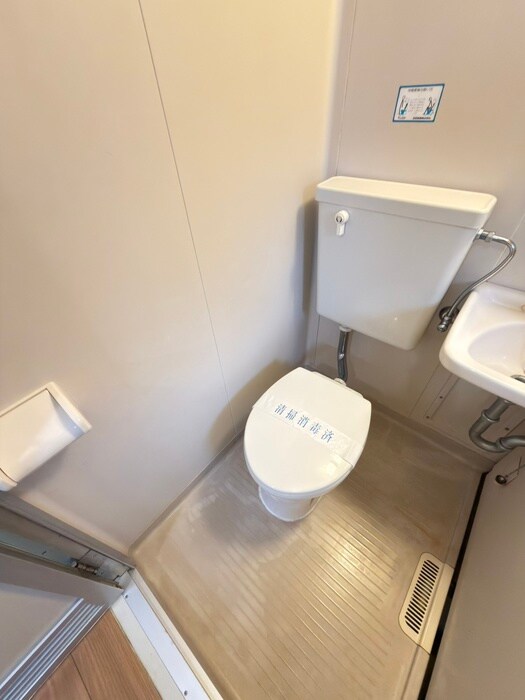 物件内観写真16　(トイレ)