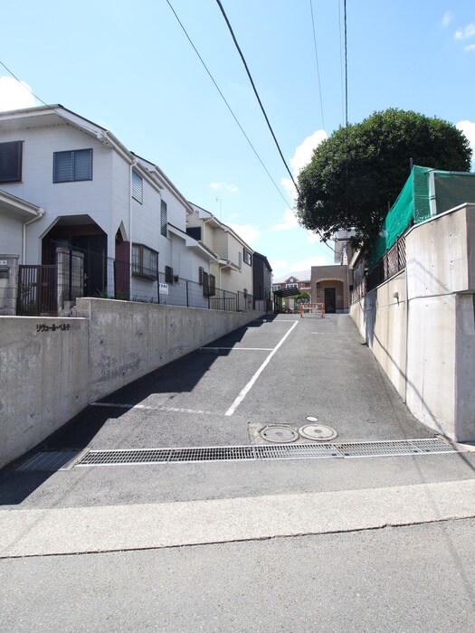 物件外観写真6　(周辺環境)