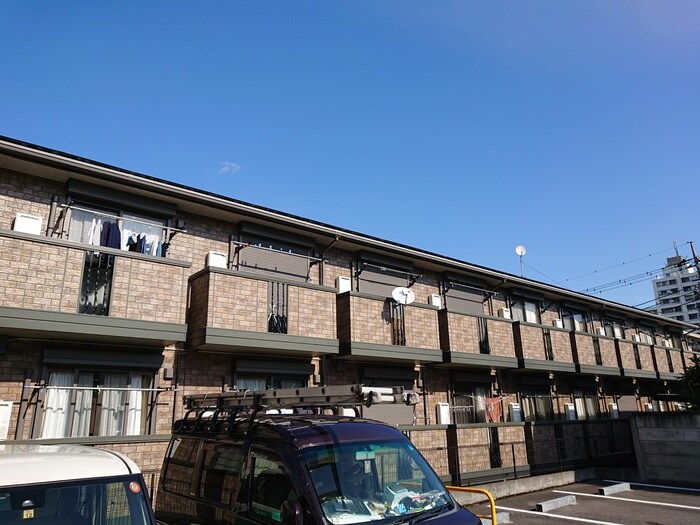 物件外観写真6　(駐車場)