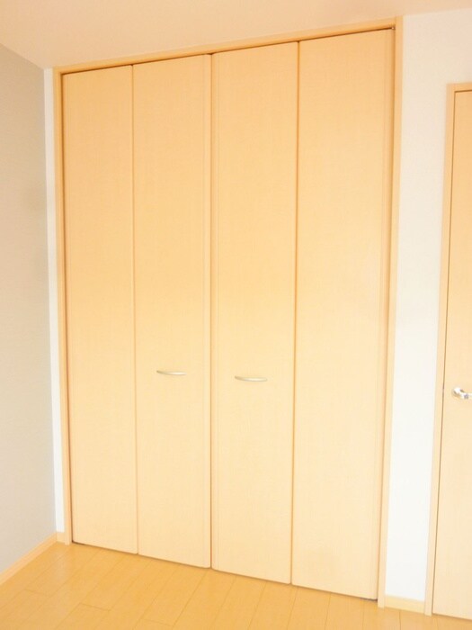 物件内観写真12　(収納)