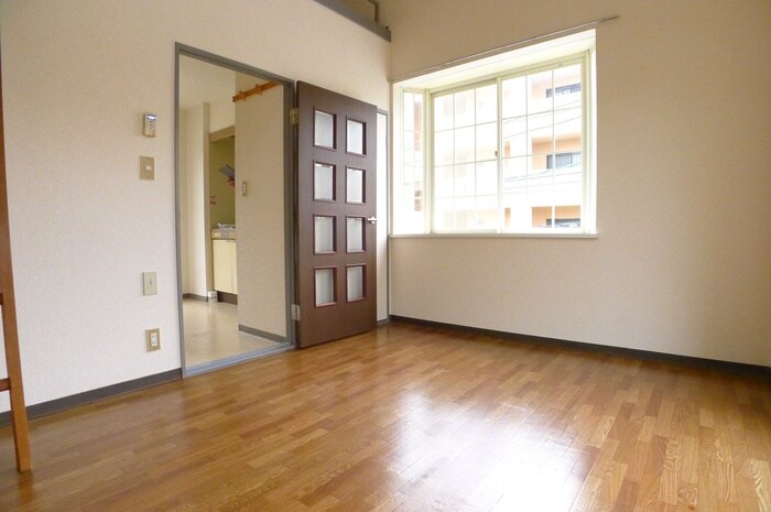 物件内観写真7　(居室)