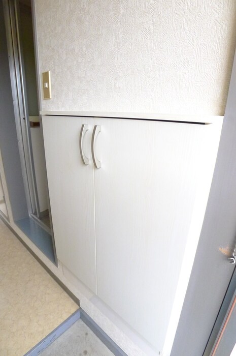 物件内観写真15　(靴箱)