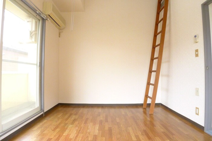 物件内観写真18　(居室)