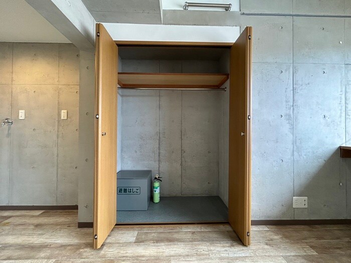 物件内観写真10　(収納)