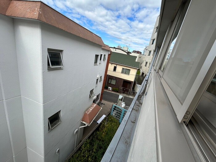 物件内観写真20　(室内からの展望)