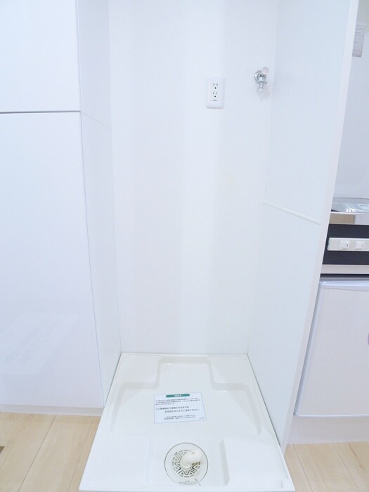 物件内観写真18　(洗濯機置場)