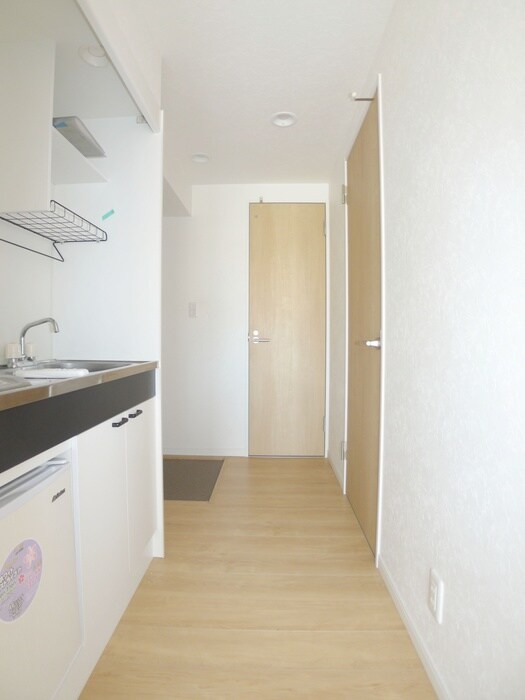 物件内観写真18　(廊下)