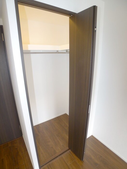 物件内観写真12　(収納)