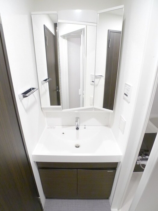 物件内観写真18　(洗面)