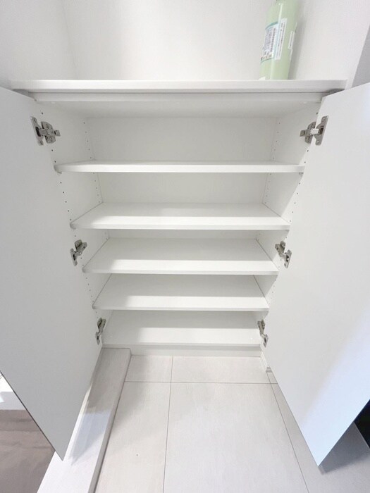 物件内観写真18　(靴箱)