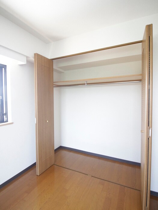 物件内観写真13　(収納)