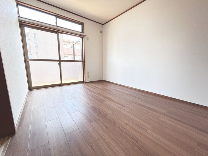 物件内観写真7　(居室)