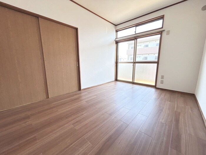 物件内観写真9　(居室)