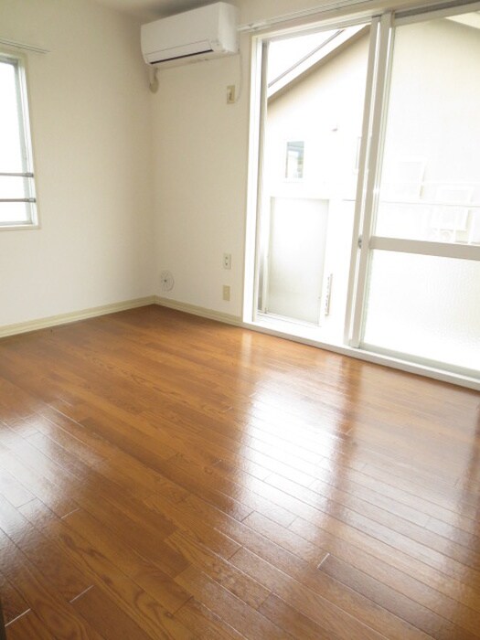 物件内観写真6　(居室)