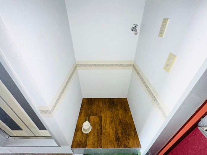 物件内観写真13　(洗濯機置場)