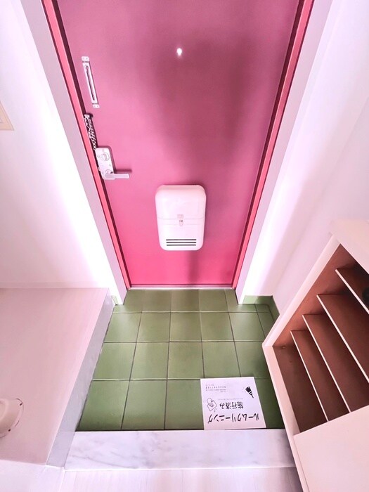 物件内観写真17　(玄関)