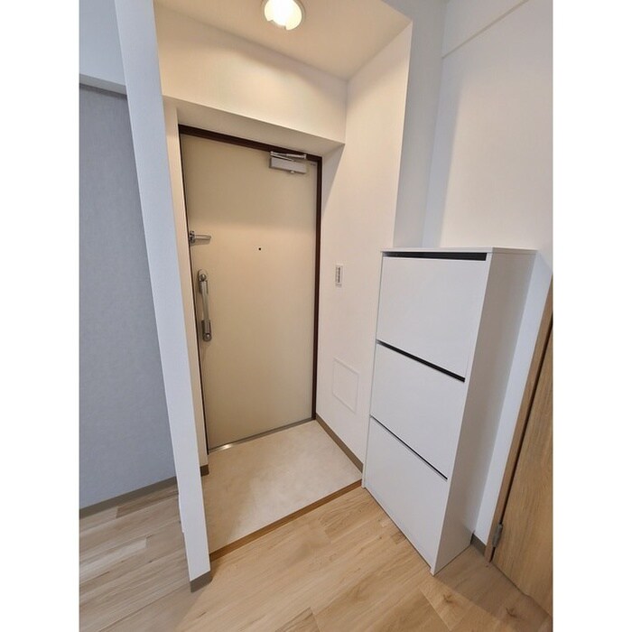 物件内観写真15　(玄関)