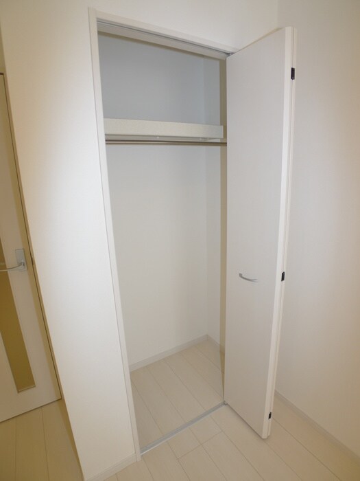 物件内観写真13　(収納)