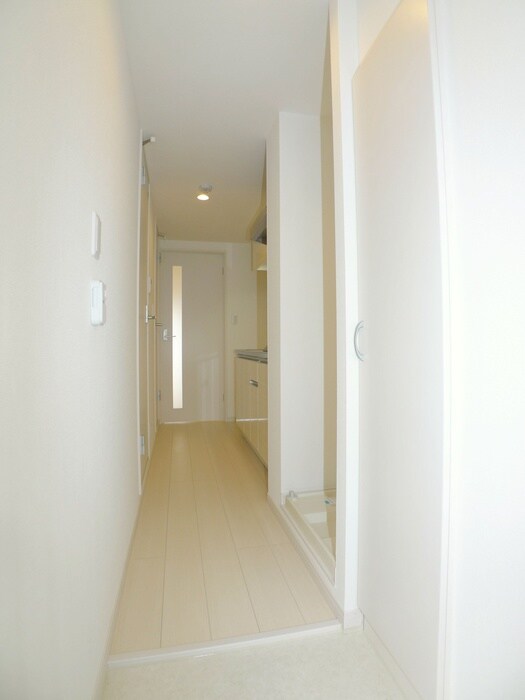 物件内観写真15　(廊下)