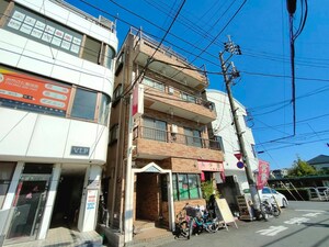 飯田ビル外観写真