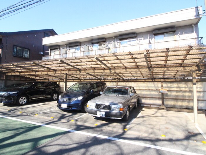 物件外観写真5　(駐車場)