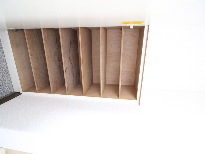 物件内観写真10　(靴箱)