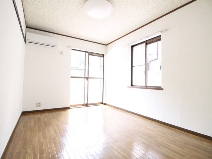 物件内観写真21　(居室)