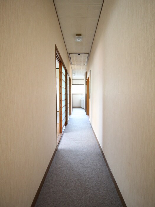 物件内観写真21　(廊下)