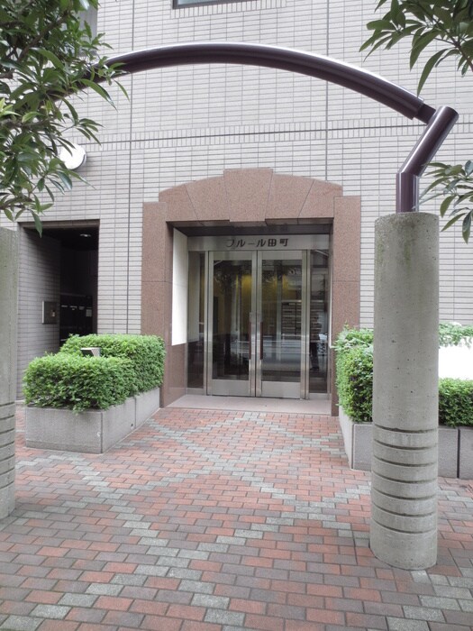フルール田町のエントランス部分
