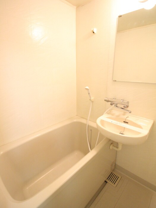 フルール田町のバス